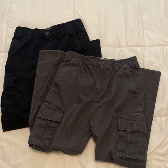 Old Navy Cargo Pants Relax Fit- 2pairs - Picture 1 of 5